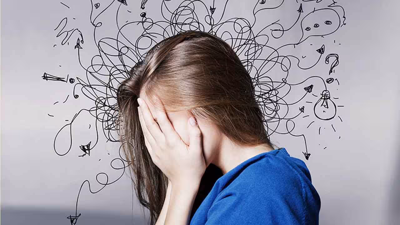 Perimenopause | మహిళల్లో వచ్చే పెరిమెనోపాజ్ దశ అంటే ఏమిటి.. లక్షణాలు ఎలా ఉంటాయి.. ఏం చేయాలి..?