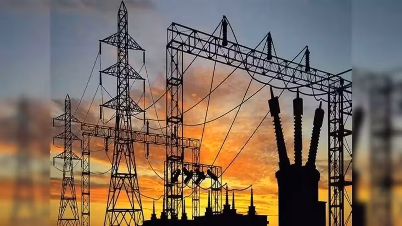 Power Cut | సబ్స్టేషన్లో సాంకేతిక సమస్య.. ఫైనాన్షియల్ డిస్ట్రిక్ట్లో ఆరు గంటలుగా కరెంట్ కట్