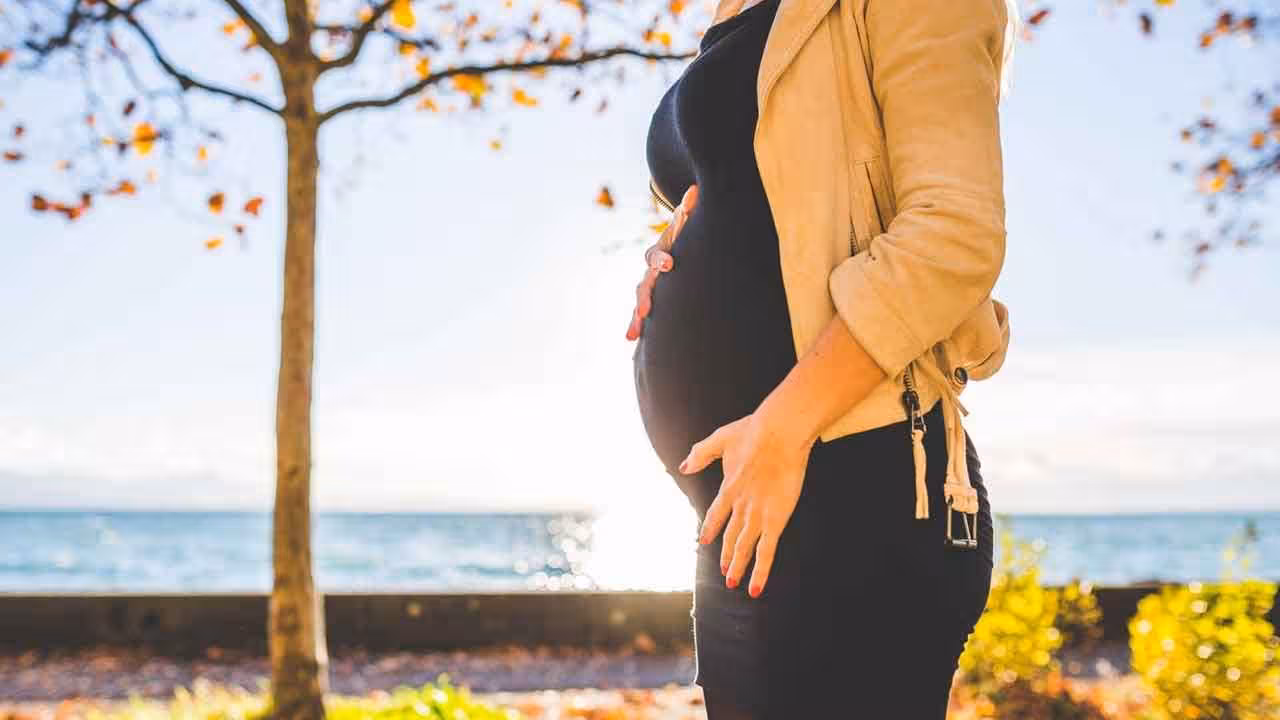Pregnant Women | గర్భిణీలకు అలర్ట్.. థైరాయిడ్ ను నిర్లక్ష్యం చేస్తే పిల్లలకు ఏఎస్డీ ప్రమాదం..