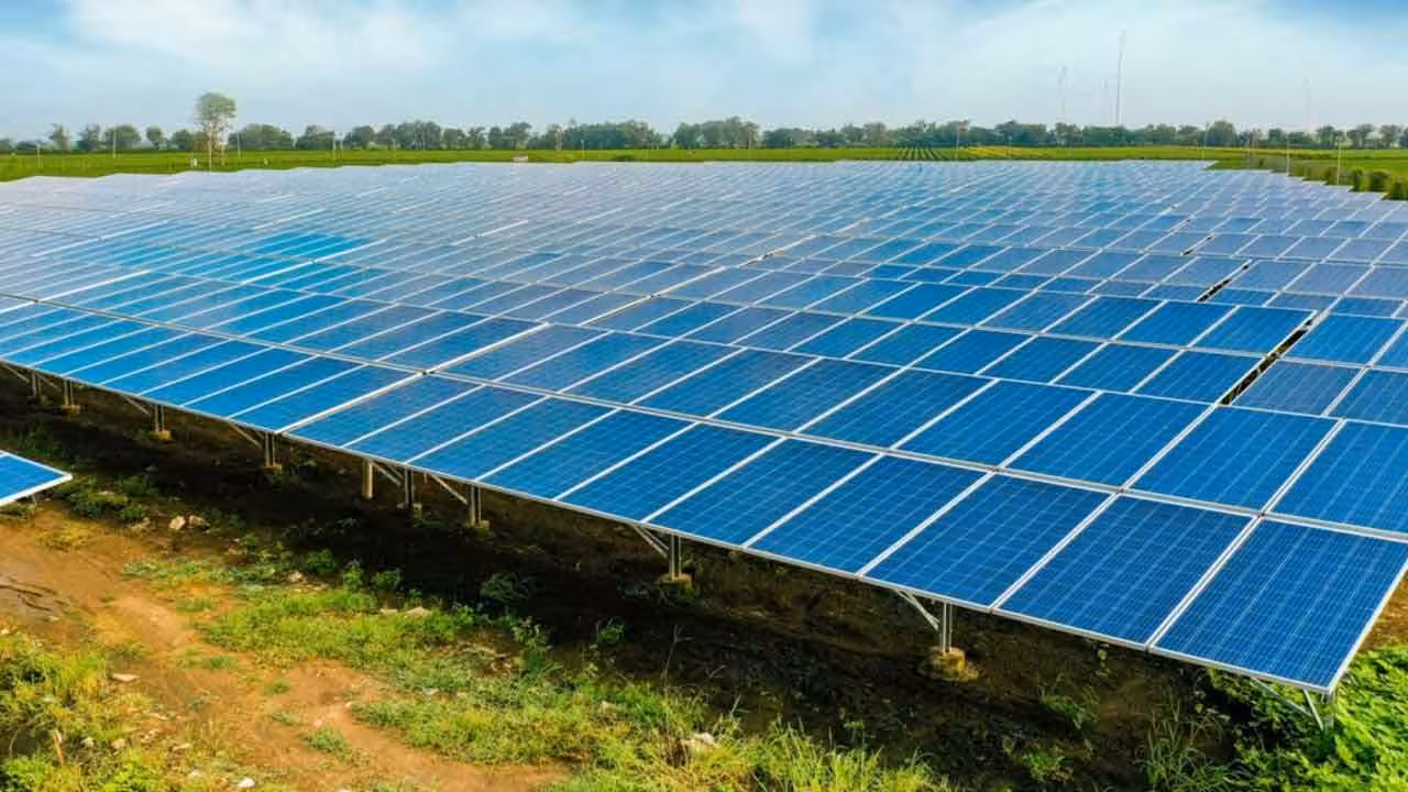 Solar Power | నష్టాలొస్తున్నాయి.. ధరలు పెంచండి..