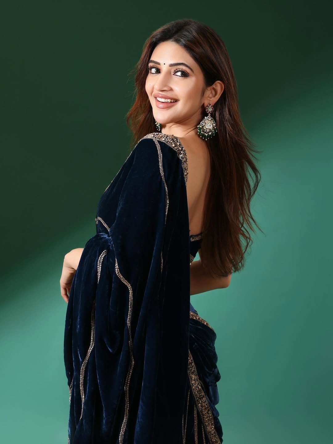 అసలు తిలక్ వర్మను శ్రీలీల ఇప్పటివరకు ఒక్కసారి కూడా కలవలేదని శ్రీలీల టీమ్ చెప్పింది.