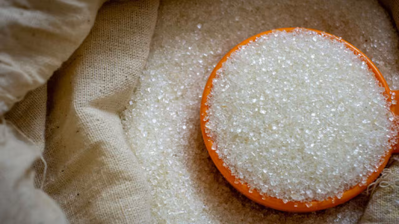 Sugar Exports | చక్కెర ఎగుమతులపై నిషేధం.. ఆ రెండు దేశాలకు మినహా..