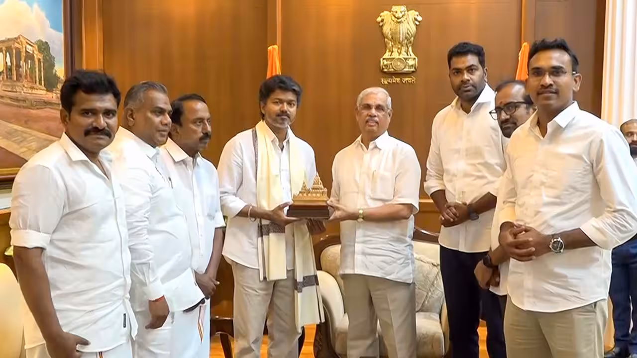 TVK | అదే జరిగితే.. ముకుమ్మడి రాజీనామాలకు సిద్ధం.. విజయ్ ఎమ్మెల్యేల హెచ్చరిక