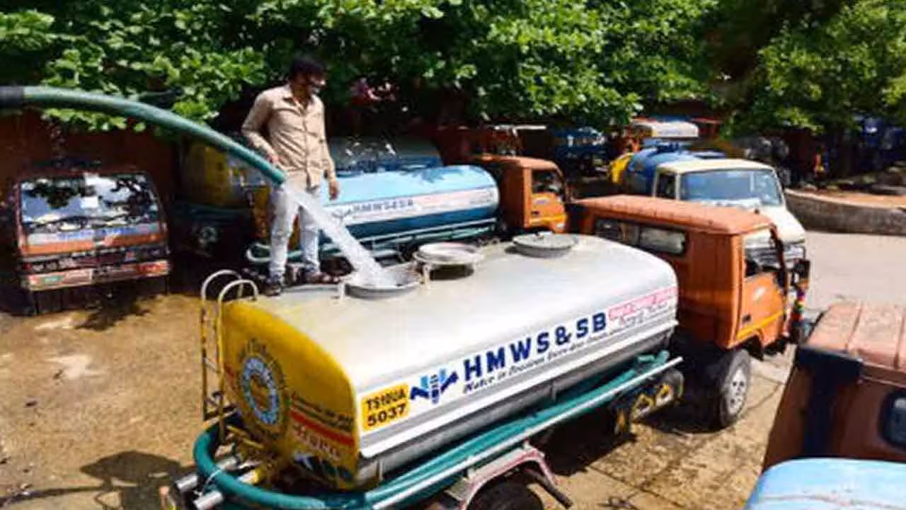 Ground Water | హైదరాబాద్లో అడుగంటిన భూగర్భ జలాలు.. బహుళ అంతస్తుల భవనాలే కారణమా..?