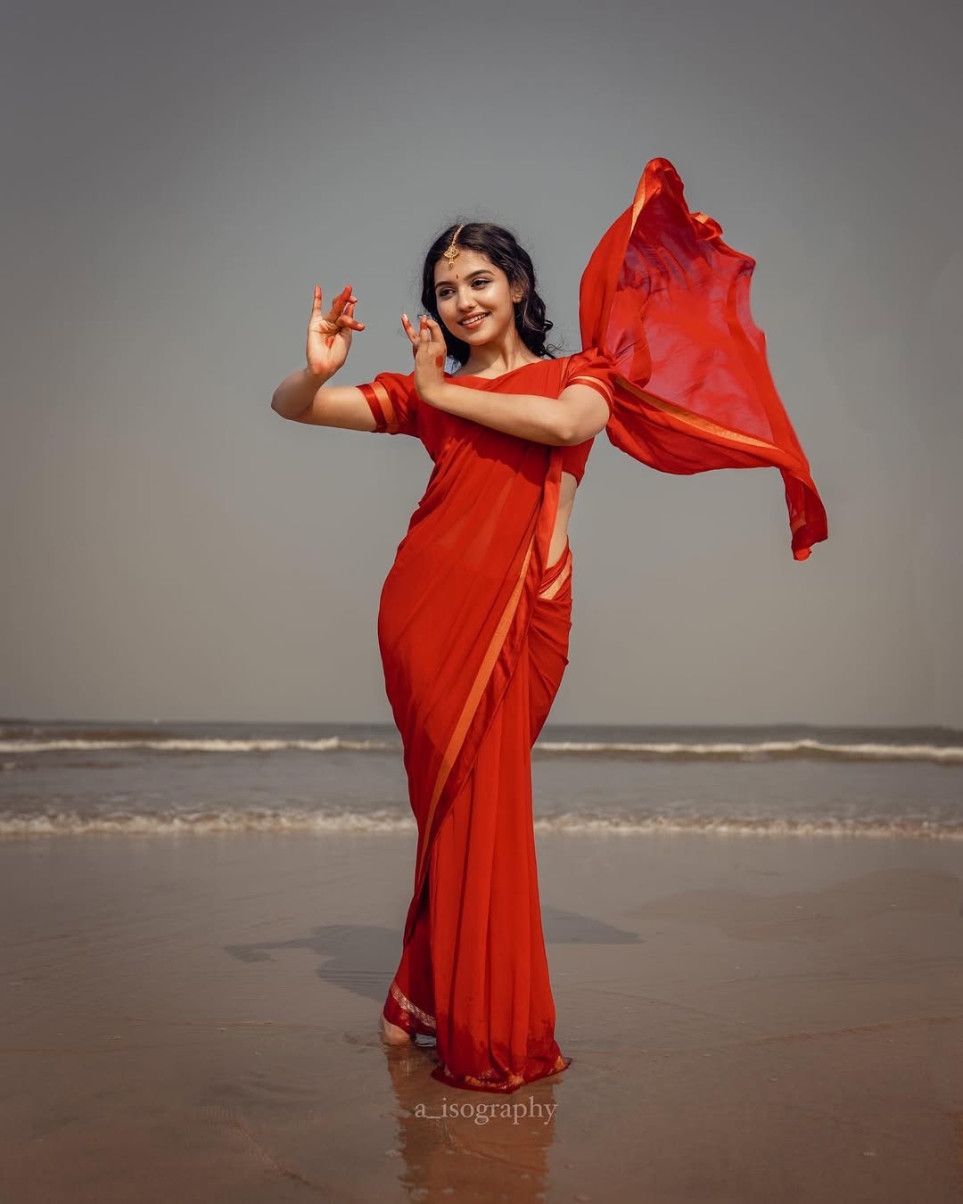 Mamitha Baiju | మమితా బైజు కోసం ప్రొడ్యూసర్గా మారిన డ్రాగన్ హీరో - Image 1