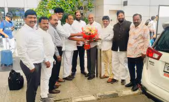 BRS Report on Dalith Christians | దళిత క్రైస్తవుల ఎస్సీ హోదా.. బాలకృష్ణన్ కమిషన్కు నివేదిక అందజేసిన బీఆర్ఎస్ బృందం