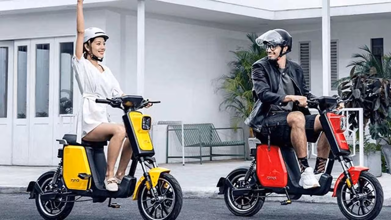 Low Speed Electric Two Wheelers | లో స్పీడ్ ఎలక్ట్రిక్ టూ వీలర్లకు భారీ మార్పులు..? వేగం పెంచనున్నారా..?